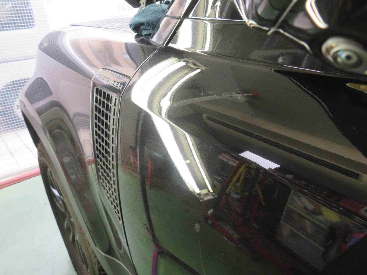 ランドローバーディフェンダー デントリペア